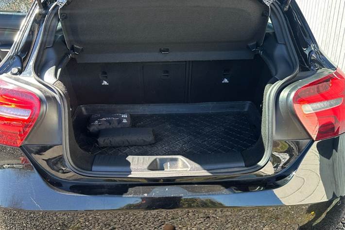 undefined Mercedes A200 fra 2016