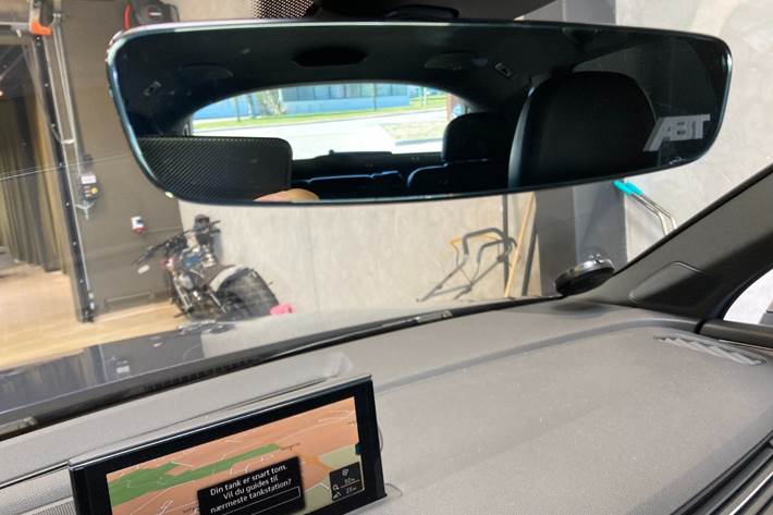 Blå Audi SQ7 fra 2018