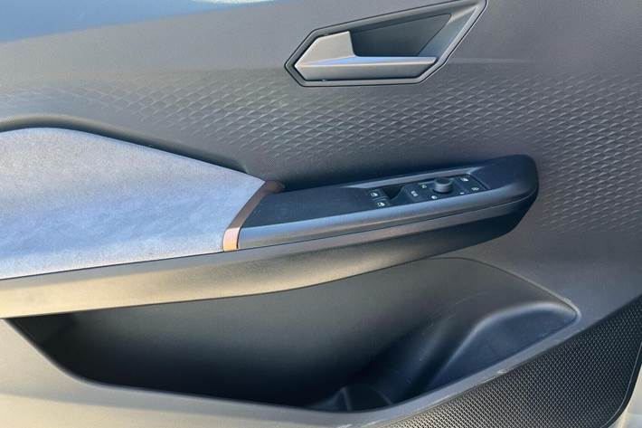 Grå Cupra Born fra 2022