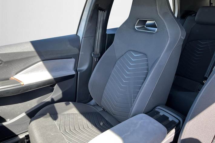 Hvid Cupra Born fra 2022