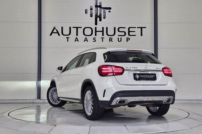 Hvid Mercedes GLA250 fra 2019