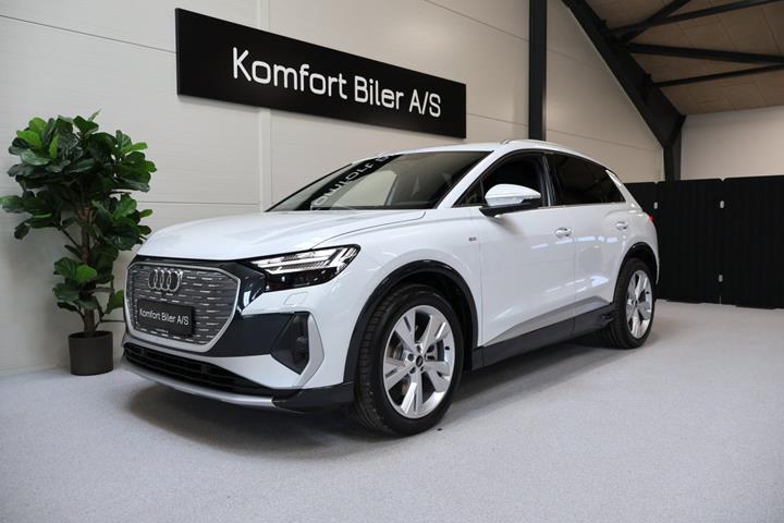 Hvid Audi Q4 e-tron fra 2026 set udefra