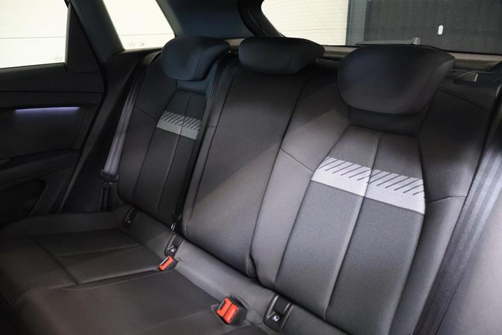 Hvid Audi Q4 e-tron fra 2026