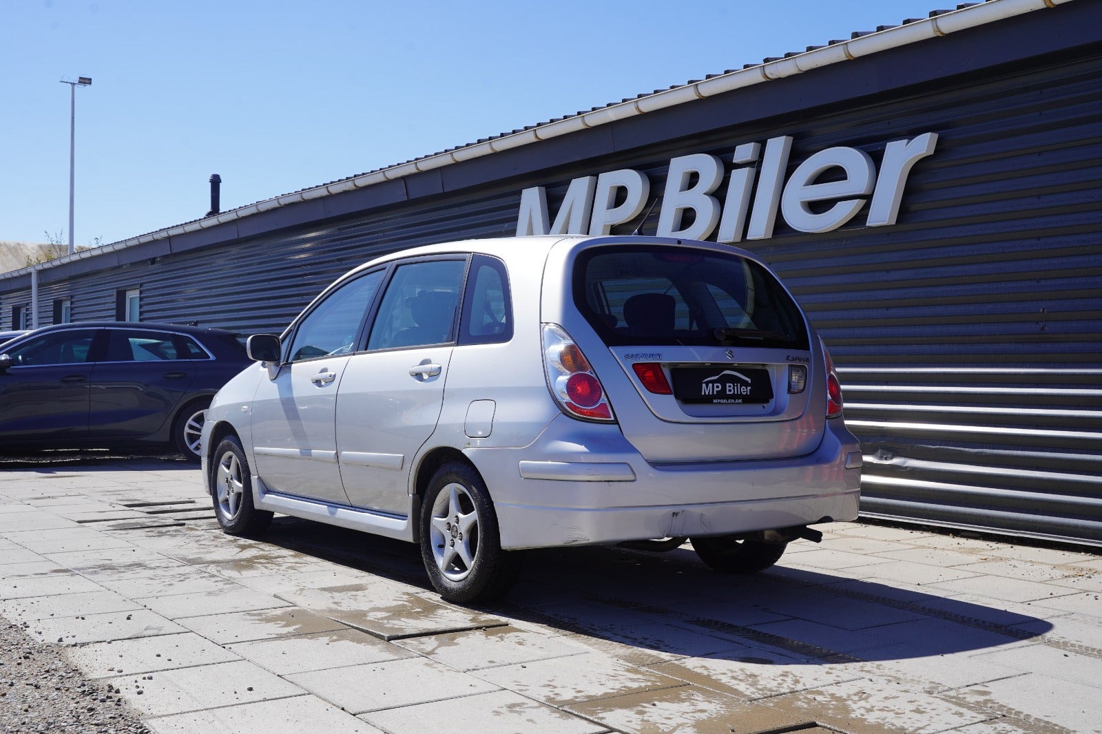 Sølv Suzuki Liana fra 2006