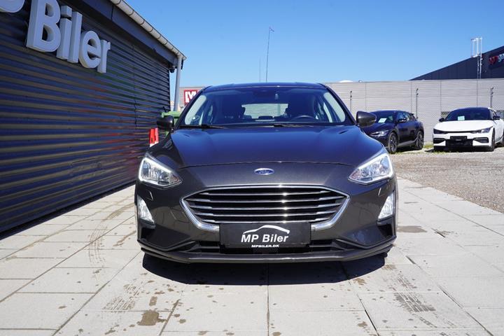 Grå Ford Focus fra 2019
