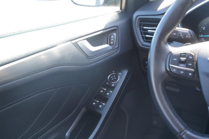 Grå Ford Focus fra 2019