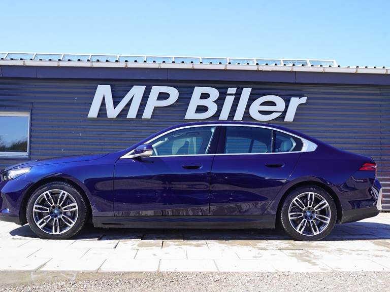 BMW i5 eDrive40 Sport Line