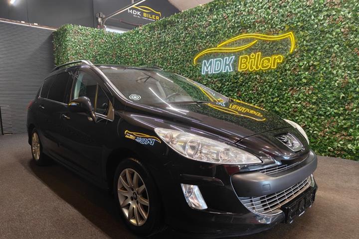undefined Peugeot 308 fra 2011 set udefra
