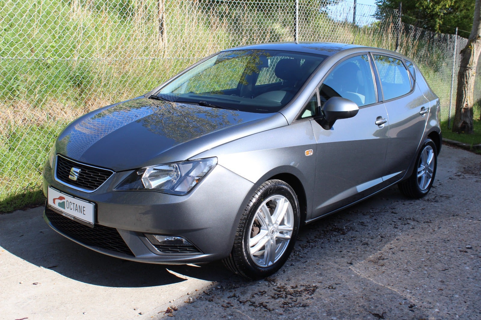 Grå Seat Ibiza fra 2017