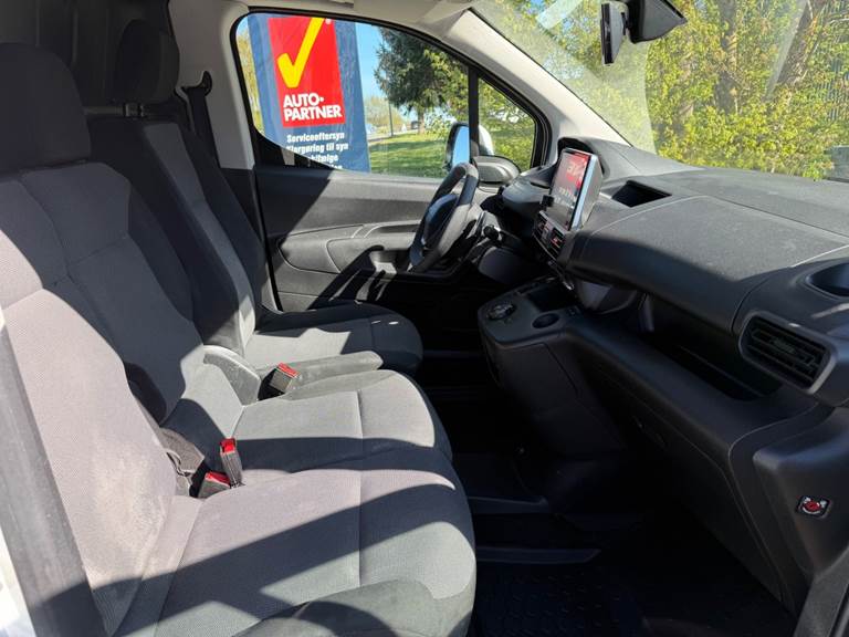 Peugeot Partner 1,5 BlueHDi 130 L2V2 Ultimate EAT8 Van
