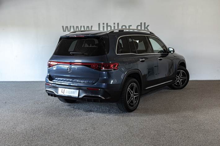 Sort Mercedes EQB300 fra 2022