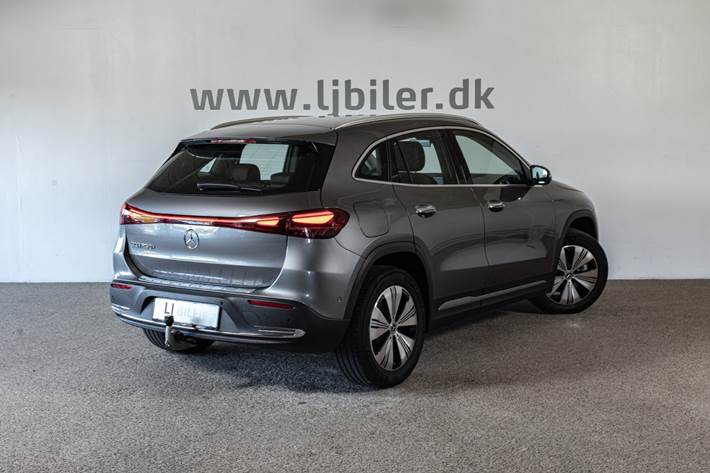 Grå Mercedes EQA250+ fra 2025