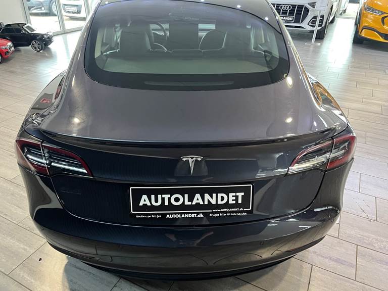 Tesla Model 3 Standard Range+ RWD