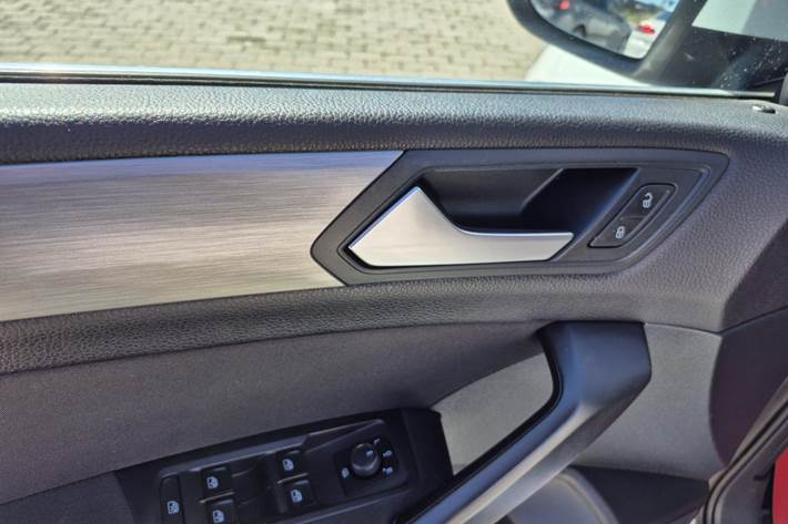 Hvid VW Touran fra 2020