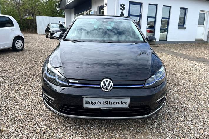 Sort VW e-Golf VII fra 2018