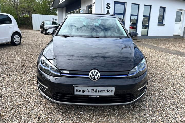 Sort VW e-Golf VII fra 2018