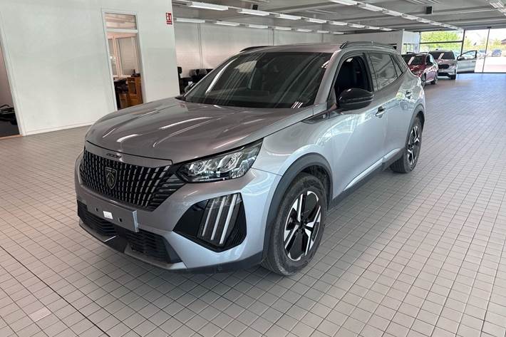 Grå Peugeot e-2008 fra 2025