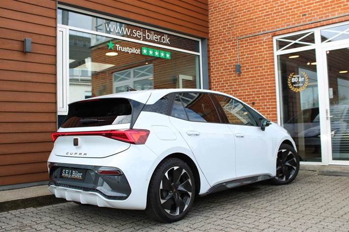 Hvid Cupra Born fra 2024