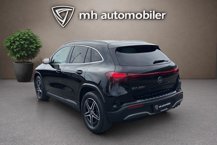 Sort Mercedes EQA250+ fra 2024
