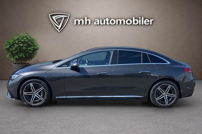 Grå Mercedes EQE350 fra 2024