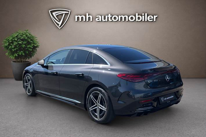 Grå Mercedes EQE350 fra 2024