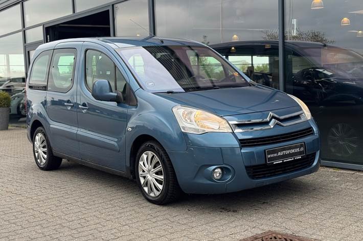 Blå Citroën Berlingo fra 2009
