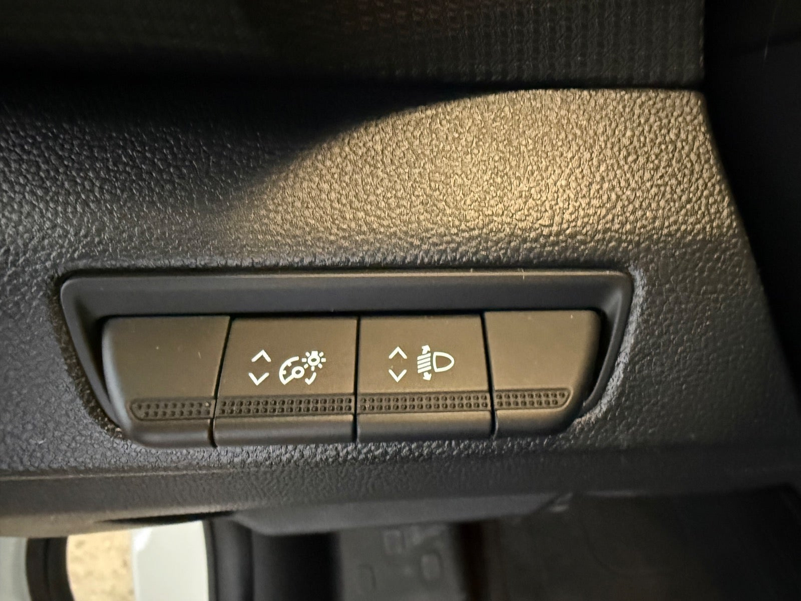 Hvid Renault Trafic fra 2022