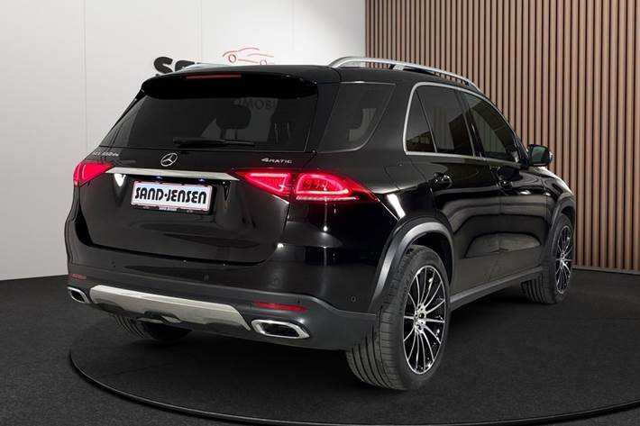 Sort Mercedes GLE350 de fra 2022