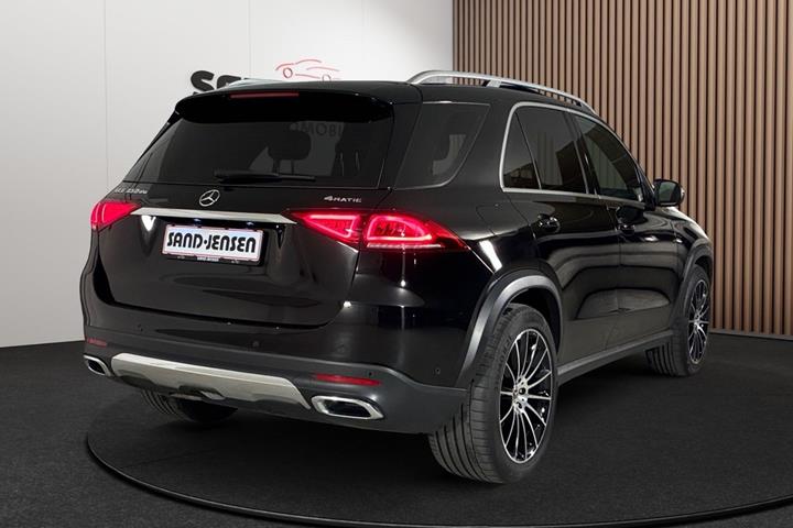Sort Mercedes GLE350 de fra 2022
