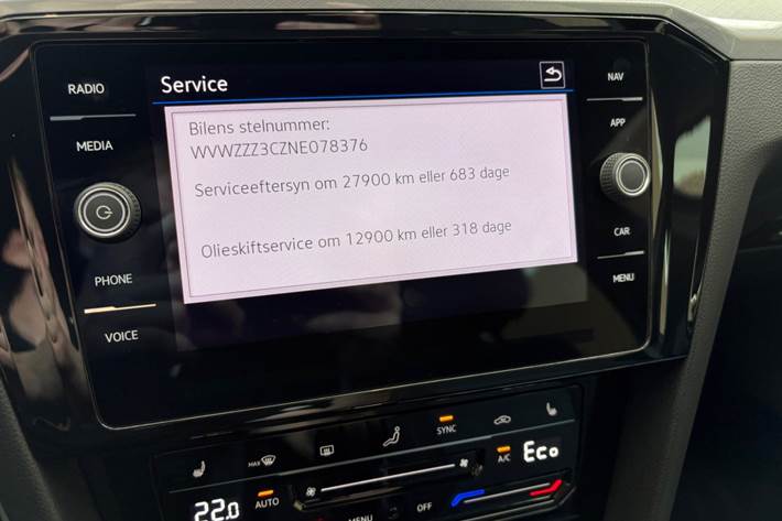 Sort VW Passat fra 2022