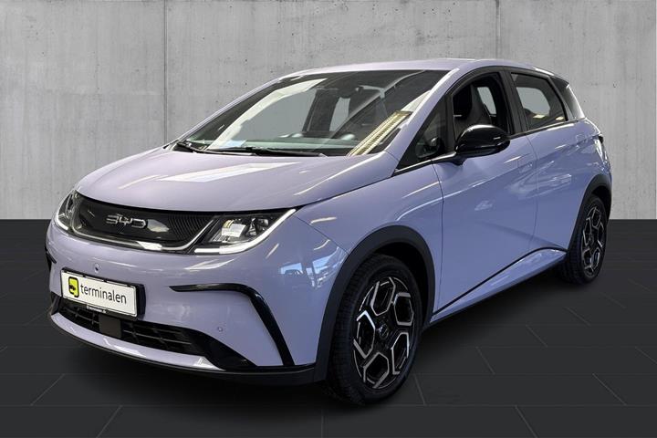 Lilla BYD Dolphin fra 2023