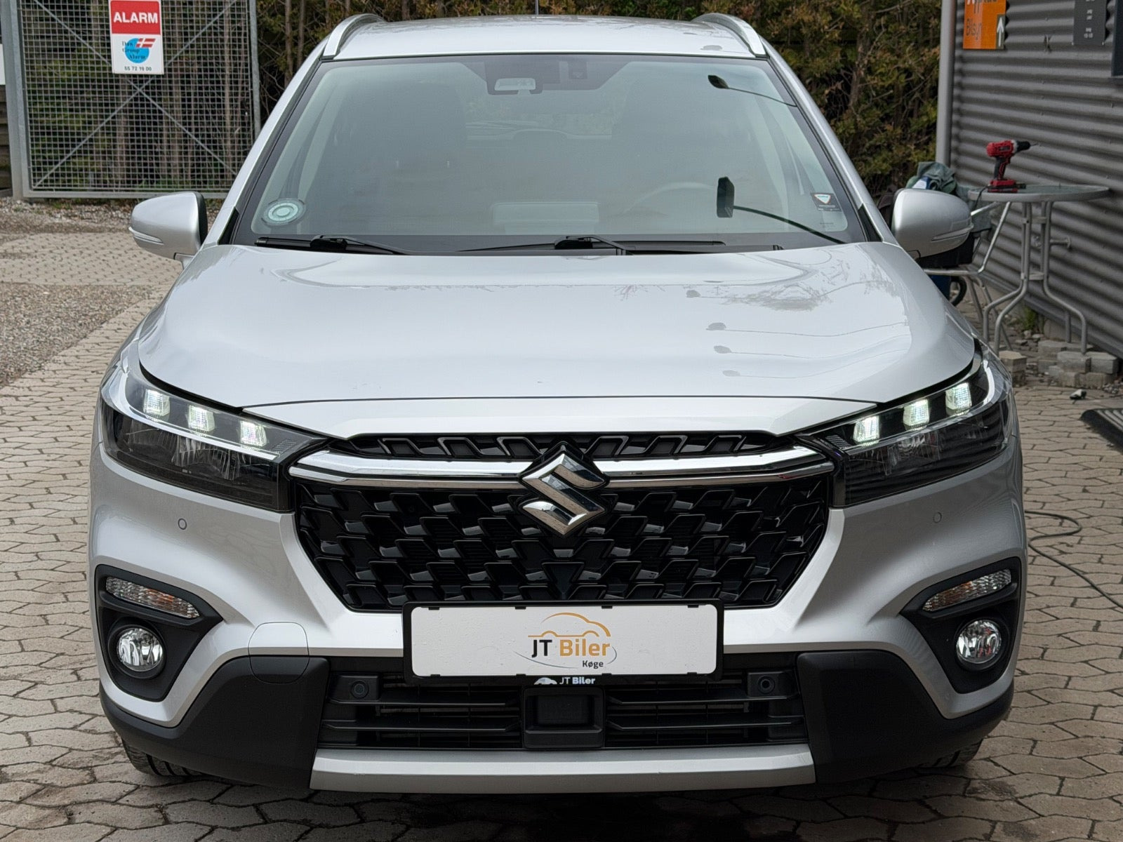 Sølv Suzuki S-Cross fra 2021