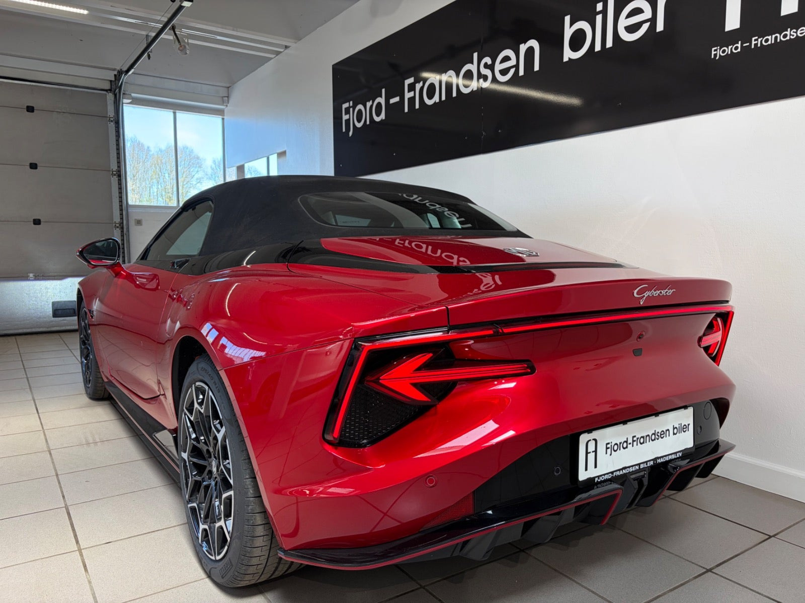 undefined MG Cyberster fra 2026