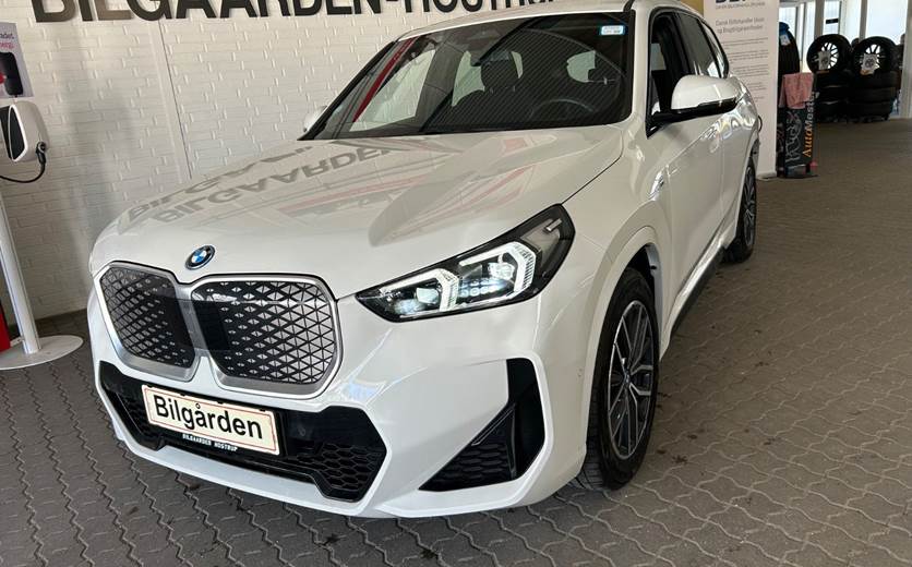 BMW iX1 xDrive30 M-Sport