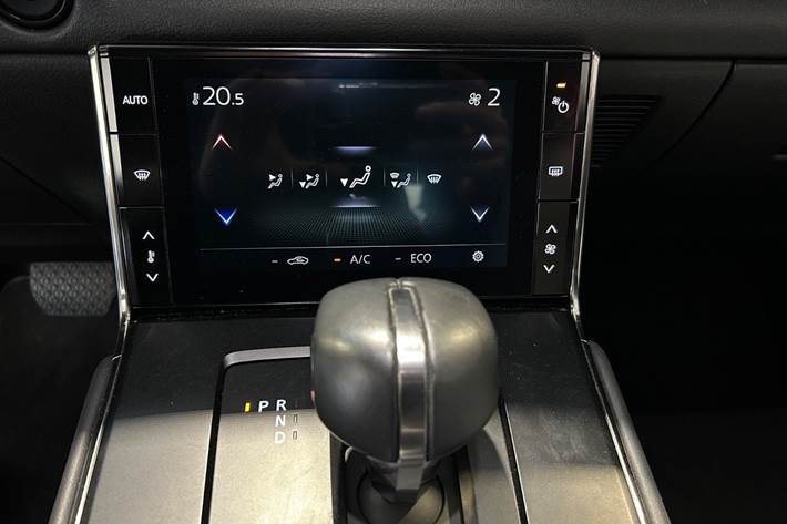 Hvid Mazda MX-30 fra 2022