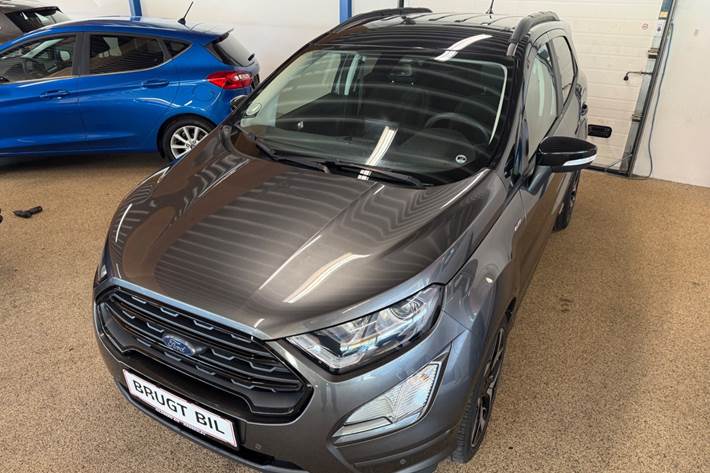 Grå Ford EcoSport fra 2019