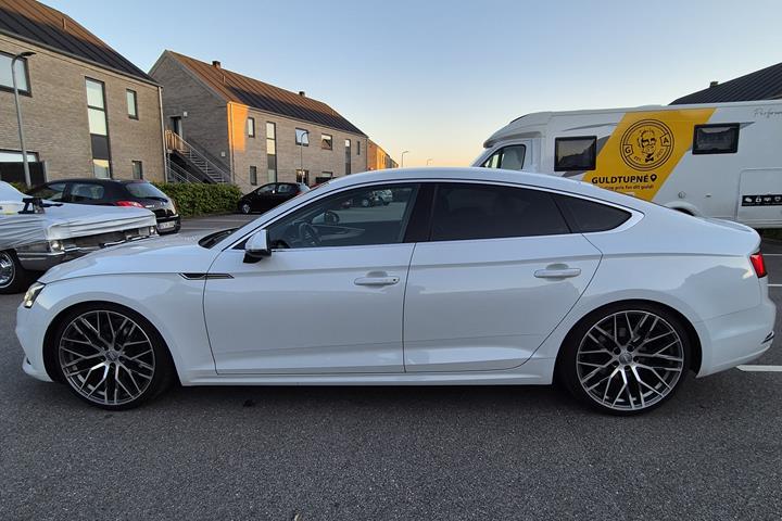 Hvid Audi A5 Sportback fra 2017
