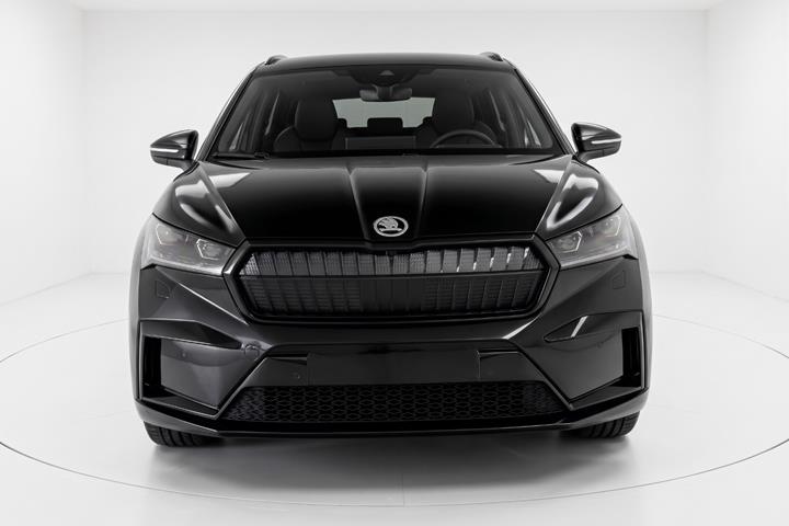 Sort Skoda Enyaq fra 2023