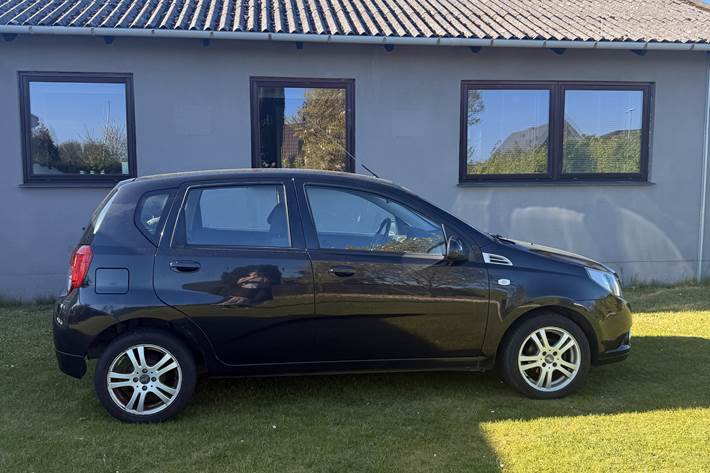Sort Chevrolet Aveo fra 2010