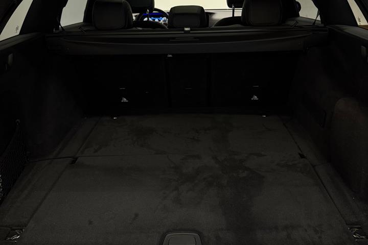 Grå Mercedes E63 fra 2018