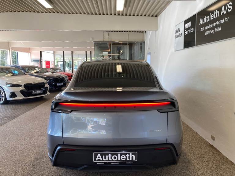 Tesla Model Y Premium Long Range AWD