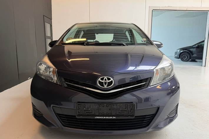 undefined Toyota Yaris fra 2011