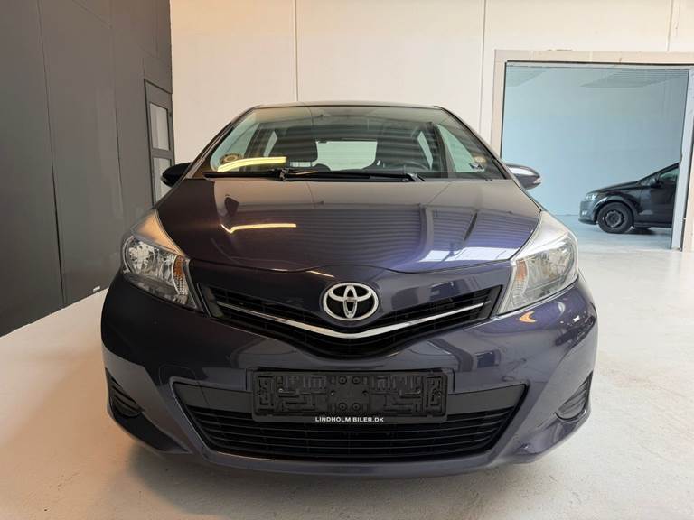 Toyota Yaris 1,4 D-4D T2 Van