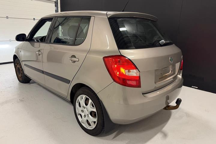 Beige Skoda Fabia fra 2007