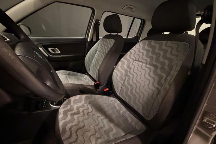 Beige Skoda Fabia fra 2007