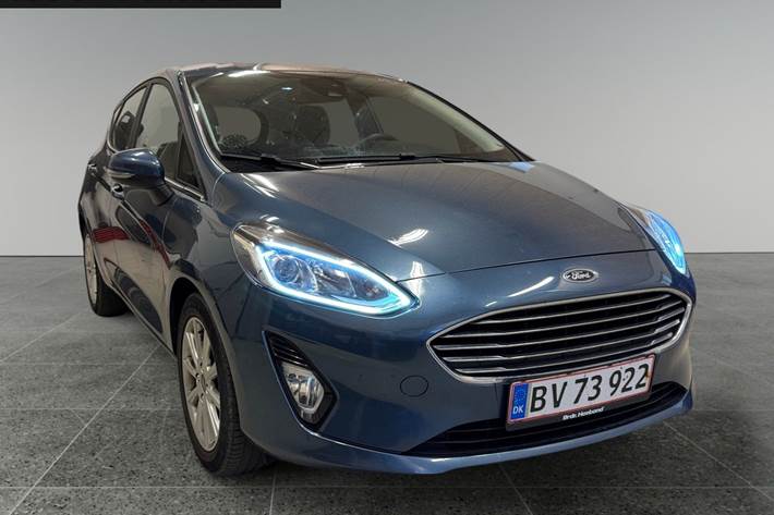 Blå Ford Fiesta fra 2019