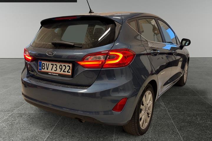 Blå Ford Fiesta fra 2019