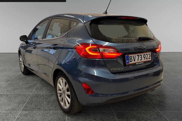 Blå Ford Fiesta fra 2019