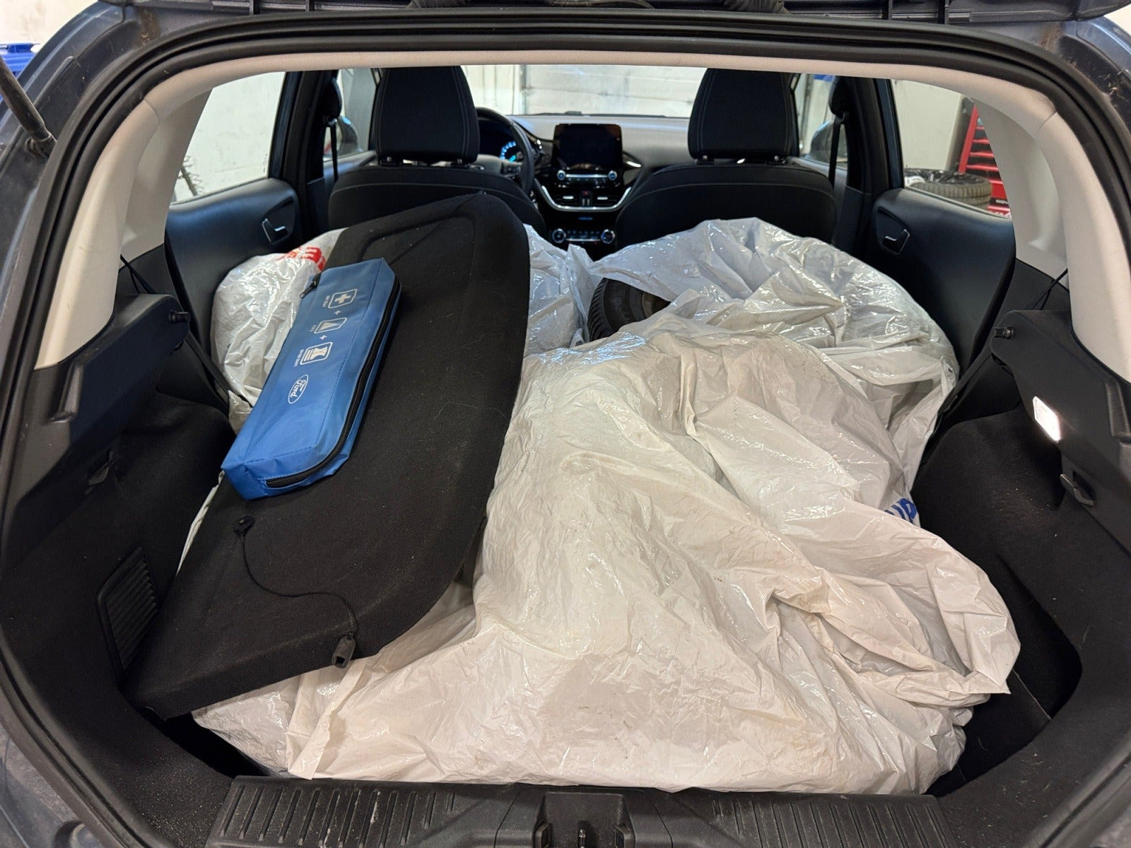 Blå Ford Fiesta fra 2019