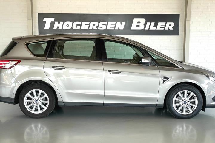 Orange Ford S-MAX fra 2018